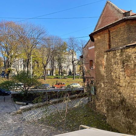 Багатомісні Апартаменти На Арсенальній Lviv Ngoại thất bức ảnh